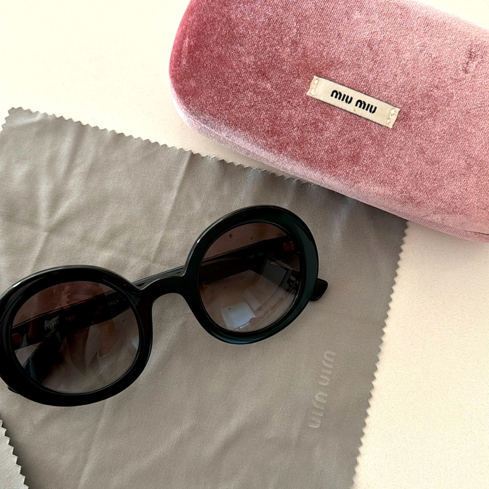 Miu Miu Eyewear